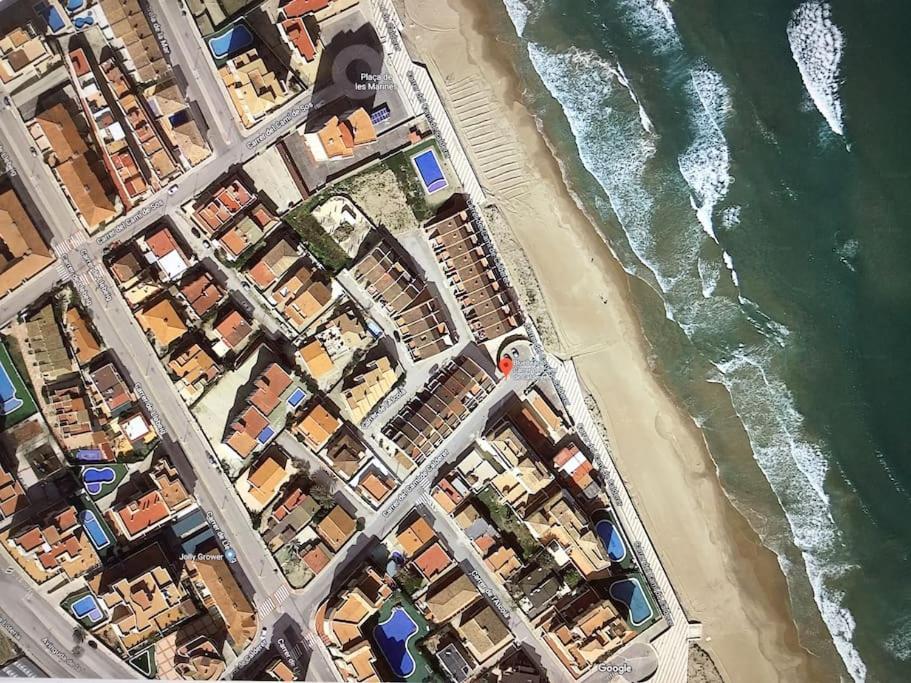 סוואקה Beachfront House, Valencia, Wifi, Paddle Surf Board, Incredible Views מראה חיצוני תמונה