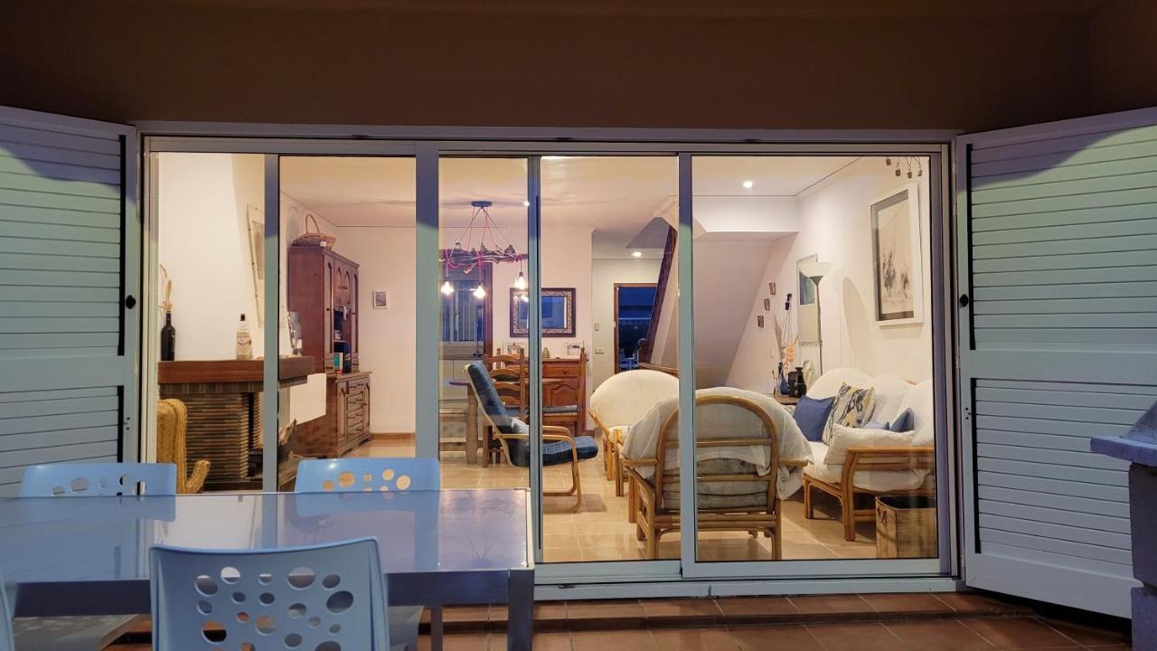 סוואקה Beachfront House, Valencia, Wifi, Paddle Surf Board, Incredible Views מראה חיצוני תמונה